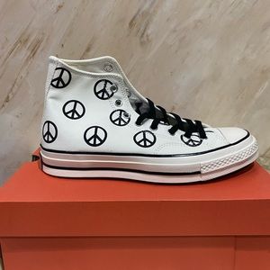 Chuck 70 ‘Unleash Peace Egret Black’